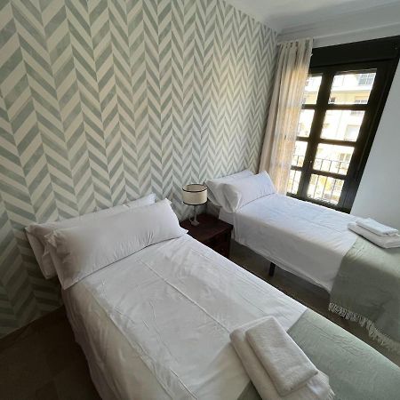 Amador Apartamento Familiar Centro Parking Amador De Los Rios Σεβίλλη Εξωτερικό φωτογραφία