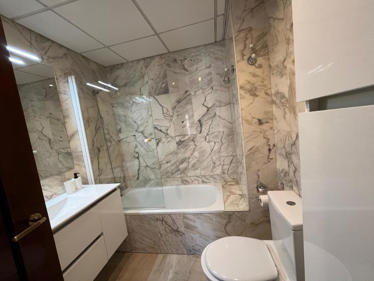 Amador Apartamento Familiar Centro Parking Amador De Los Rios Σεβίλλη Εξωτερικό φωτογραφία